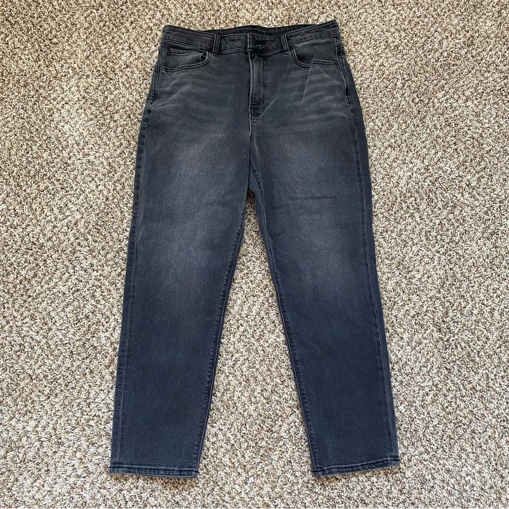 American Eagle Mom Jeans